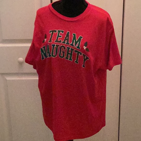 🎄NWOT Fun Holiday Tee Shirt Size Large 
“ Team Naughty “ Makes Perfect Gift 🎄 - Picture 2 of 7